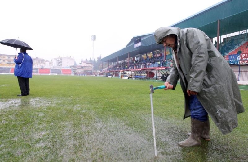 Super League: Ο κακός μας ο καιρός (photos)