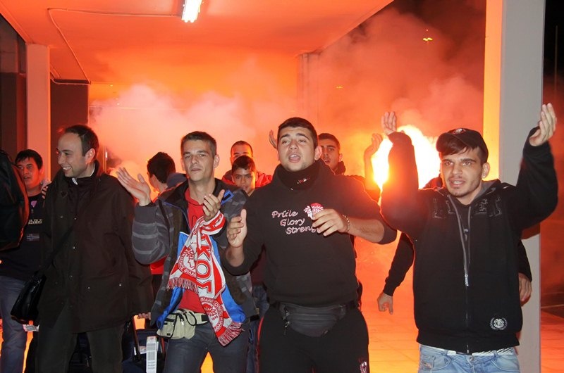 Ολυμπιακός: Θερμή υποδοχή στα Χανιά (photos)