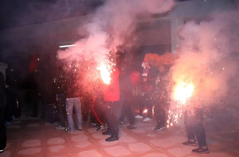 Ολυμπιακός: Θερμή υποδοχή στα Χανιά (photos)