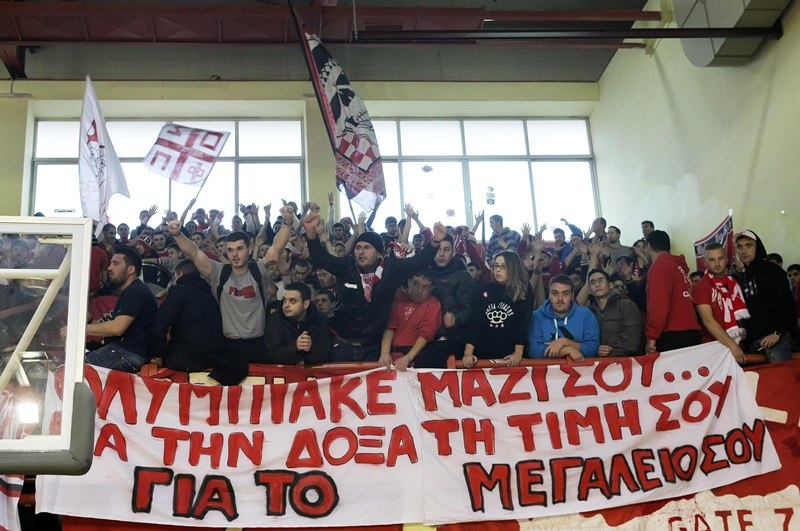 Ολυμπιακός: Περίπατο στο Ρέθυμνο (photos)