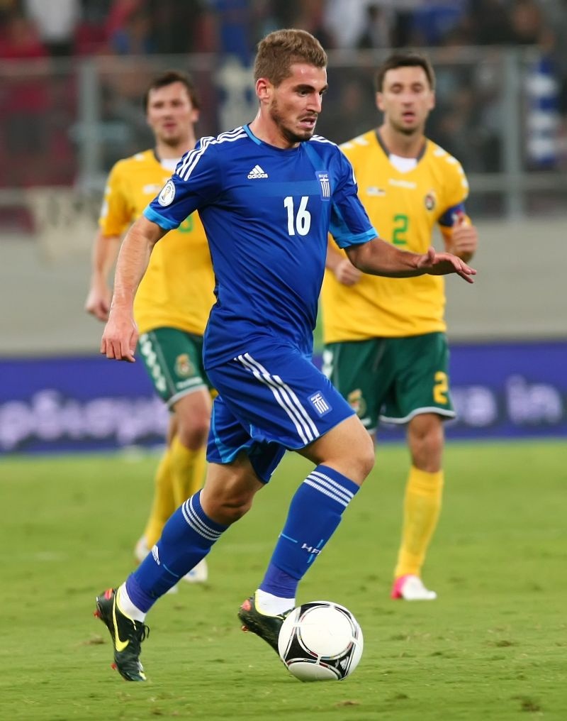 Χάρης Μαυρίας: Γίνεται άντρας, μοιάζοντας «μικρός»… (photos+videos)