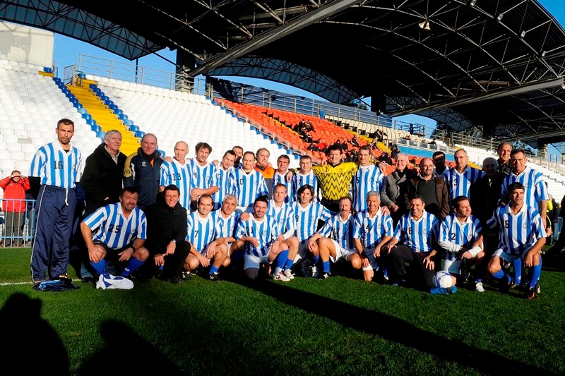 Σε φόρμα οι παλαίμαχοι του Ολυμπιακού, 5-2 τον Απόλλωνα (photos)!