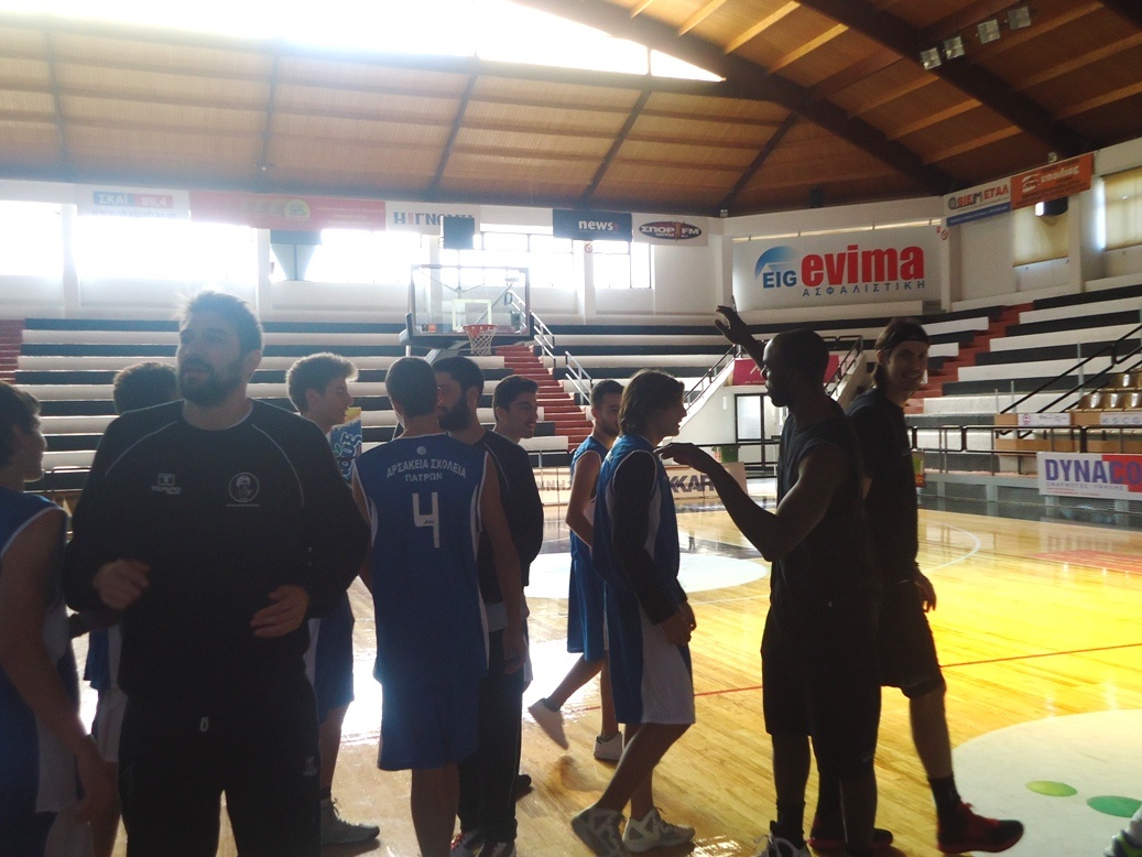 Απόλλωνας Πατρών: Η επίσκεψη του Αρσάκειου (photos)