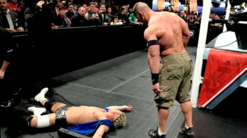 Raw SuperShow: Επέστρεψε στο WWE o Ric Flair (photos+videos)