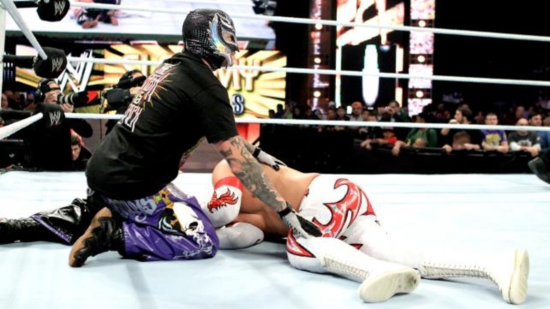 Raw SuperShow: Επέστρεψε στο WWE o Ric Flair (photos+videos)