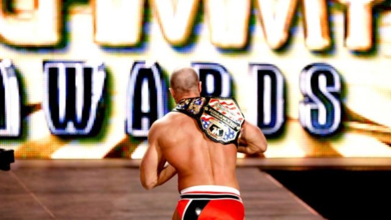 Raw SuperShow: Επέστρεψε στο WWE o Ric Flair (photos+videos)
