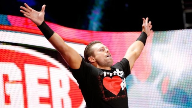 Raw SuperShow: Επέστρεψε στο WWE o Ric Flair (photos+videos)