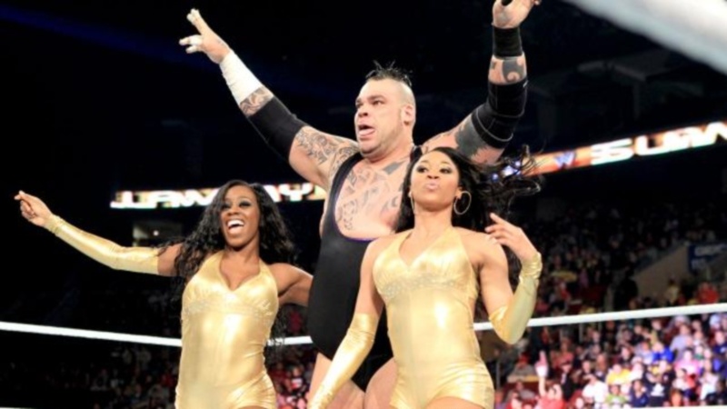 Raw SuperShow: Επέστρεψε στο WWE o Ric Flair (photos+videos)