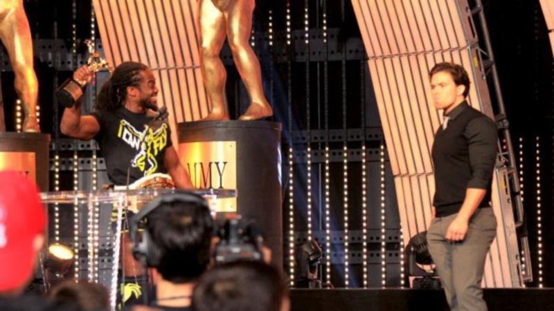 Raw SuperShow: Επέστρεψε στο WWE o Ric Flair (photos+videos)