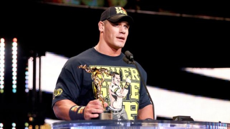 Raw SuperShow: Επέστρεψε στο WWE o Ric Flair (photos+videos)