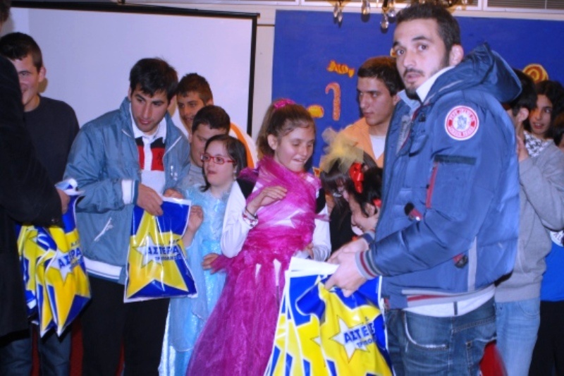Στο Ειδικό Σχολείο Κάψια ο Αστέρας (photos)