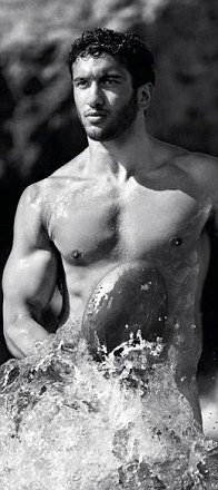 Γυμνή φωτογράφιση από Κλισί! (photos)