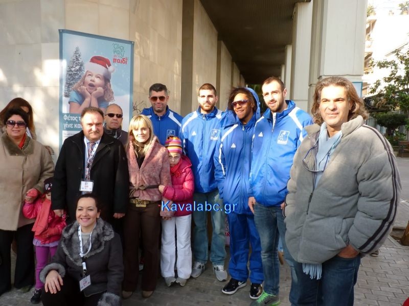 Καβάλα: Κοντά στα παιδιά (video+photos)