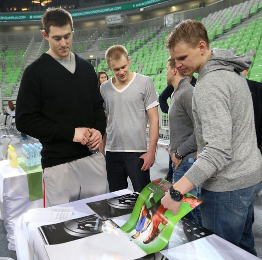 Ολίμπια Λιουμπλιάνα: Το... σέξι ημερολόγιο για το 2013 (photos+video)