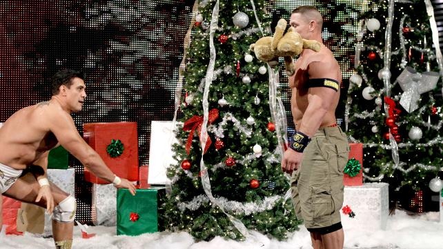 Raw SuperShow: Μετωπική για τον Άγιο Βασίλη! (photos+videos)