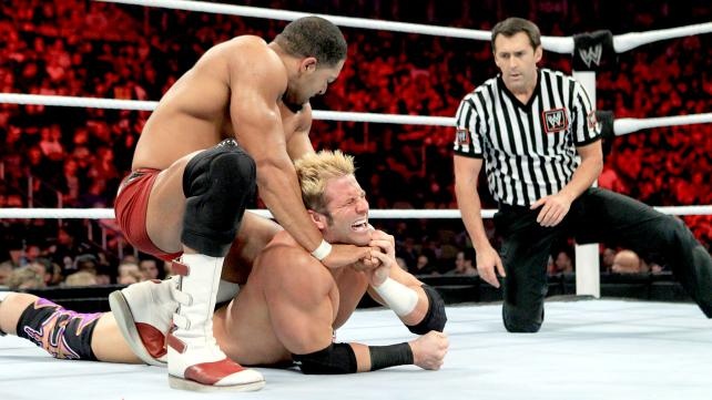 Raw SuperShow: Μετωπική για τον Άγιο Βασίλη! (photos+videos)