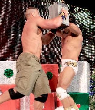 Raw SuperShow: Μετωπική για τον Άγιο Βασίλη! (photos+videos)