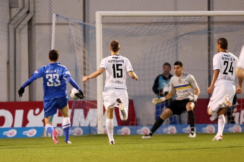 Μανιάς στο Onsports: «Αξίζει Super League ο Απόλλων» (photos)