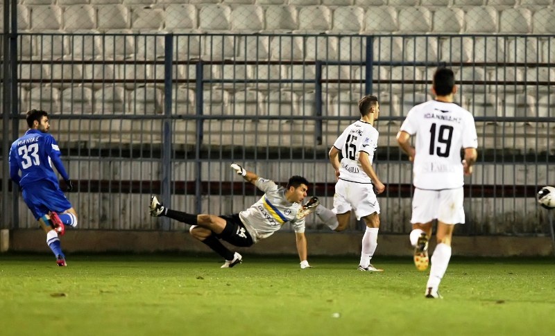 Μανιάς στο Onsports: «Αξίζει Super League ο Απόλλων» (photos)