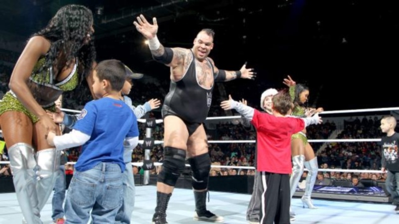 SmackDown: Νέα χρονιά με «brogue kick» (photos+videos)