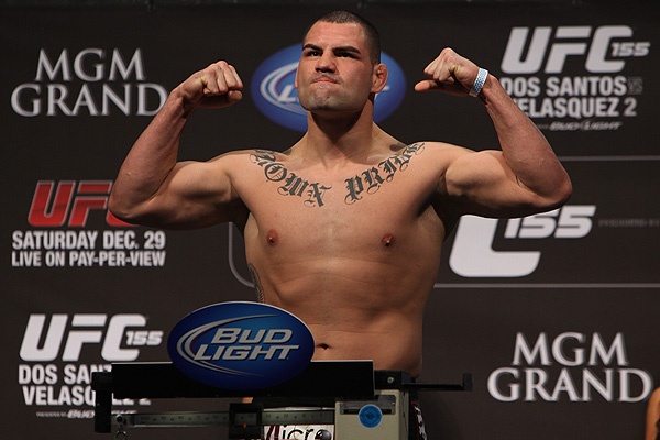 UFC 155: Όλοι στα κιλά τους (videos+photos)