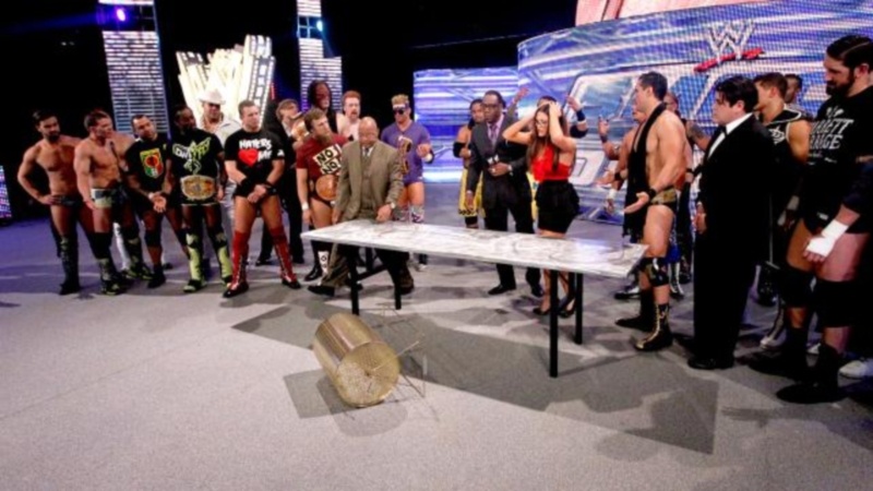 SmackDown: Νέα χρονιά με «brogue kick» (photos+videos)