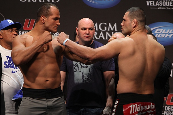 UFC 155: Όλοι στα κιλά τους (videos+photos)