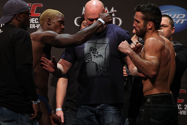 UFC 155: Όλοι στα κιλά τους (videos+photos)
