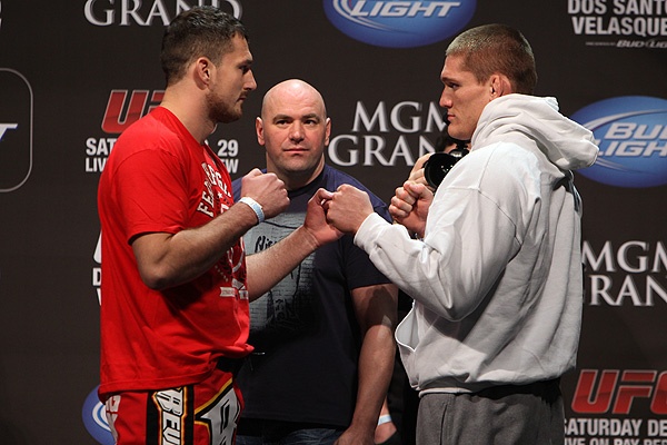 UFC 155: Όλοι στα κιλά τους (videos+photos)