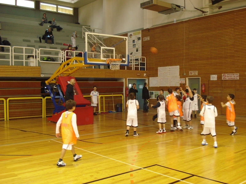 GBA: Μοίρασε χαρά ο Ντικούδης (photos)