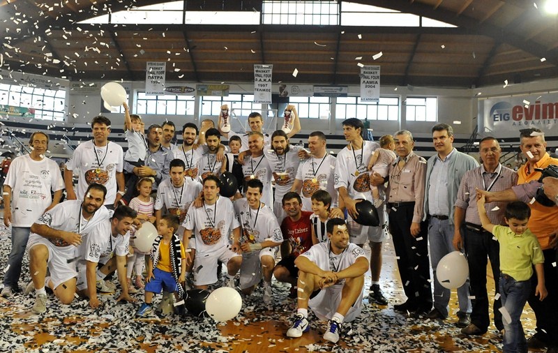 Ανασκόπηση 2012-Μπάσκετ-Ελλάδα: «Αιώνιες» κούπες (photos)