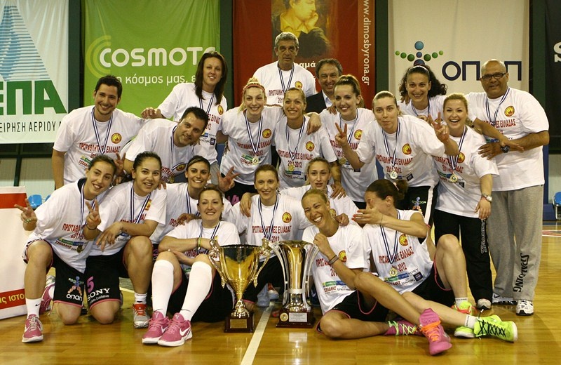 Ανασκόπηση 2012-Μπάσκετ-Ελλάδα: «Αιώνιες» κούπες (photos)