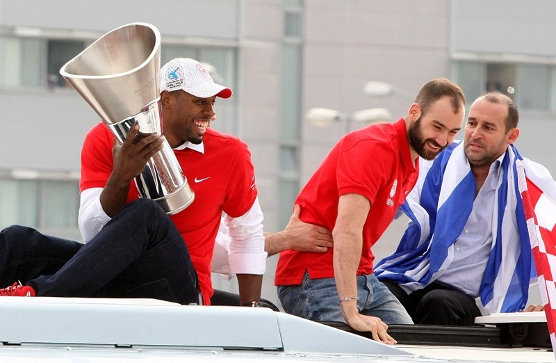 Ανασκόπηση 2012-Μπάσκετ-Ευρώπη: Τρέλανε την Ευρώπη ο Ολυμπιακός (photos)