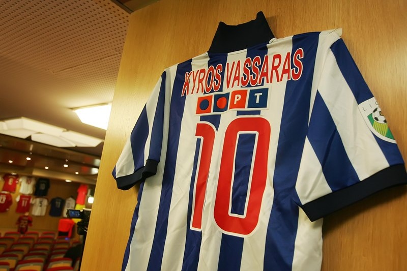 Βασάρας: Πλήθος κόσμου στην πρώτη μέρα του φιλανθρωπικού Bazaar (photos)