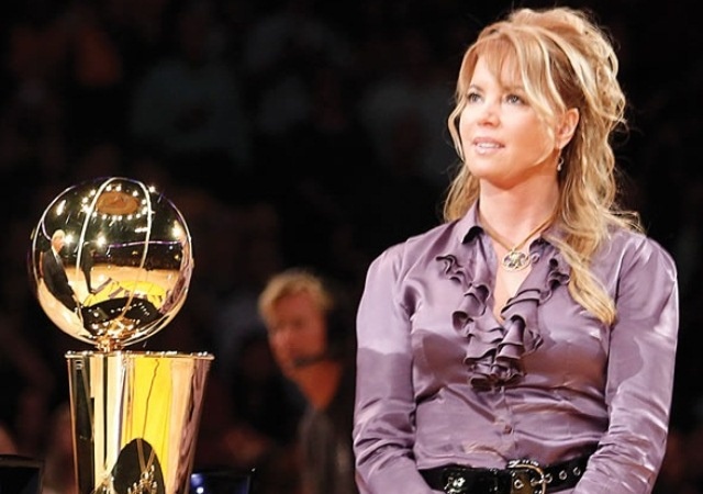 ΝΒΑ: Αρραβωνιάστηκε ο Φιλ Τζάκσον (photos)