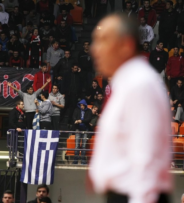 Ολυμπιακός: Έσπασε το... ρόδι, στο ΣΕΦ (photos)