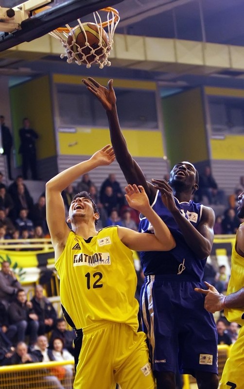 Ηλυσιακός: Νικητής στο θρίλερ (photos)