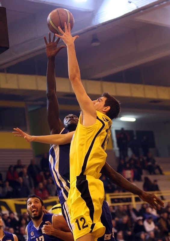 Ηλυσιακός: Νικητής στο θρίλερ (photos)