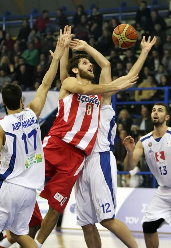 Πανελευσινιακός-Ολυμπιακός 76-94: «Έντεκα στα έντεκα» με σούπερ Πρίντεζη (photos)