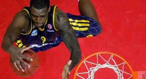 Τόμπσον στο Onsports: «Δυνατή μάχη με Σόφο, Λάσμε και Γκιστ!» (photos+videos)