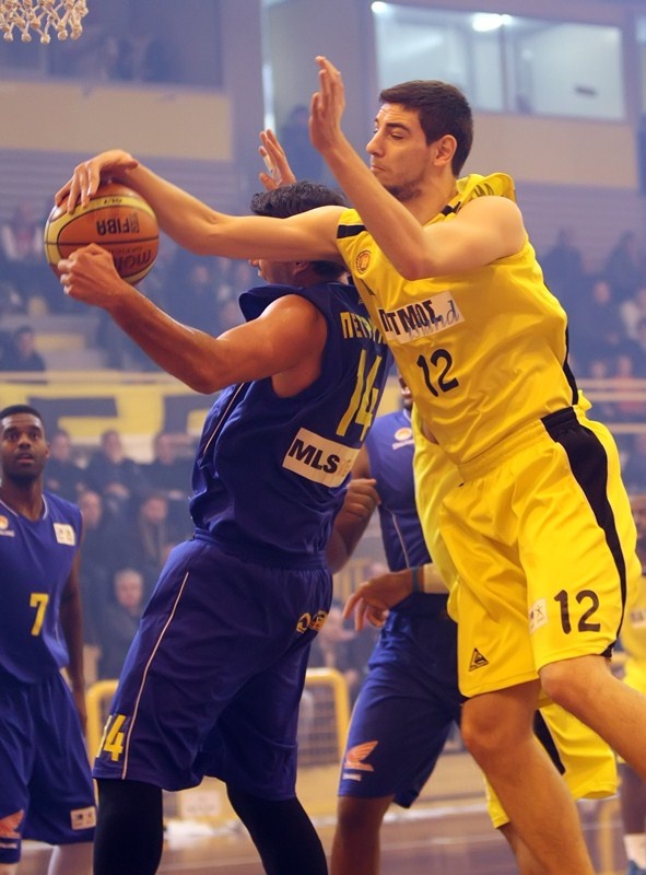 Ηλυσιακός: Νίκη «ανάσα» (photos)