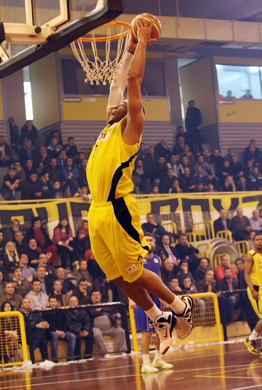 Ηλυσιακός: Νίκη «ανάσα» (photos)