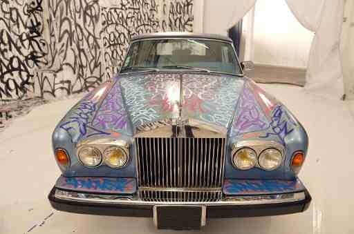 Καντονά: Έκανε... γκράφιτι στη Rolls Royce του για φιλανθρωπικό σκοπό (photos+video)