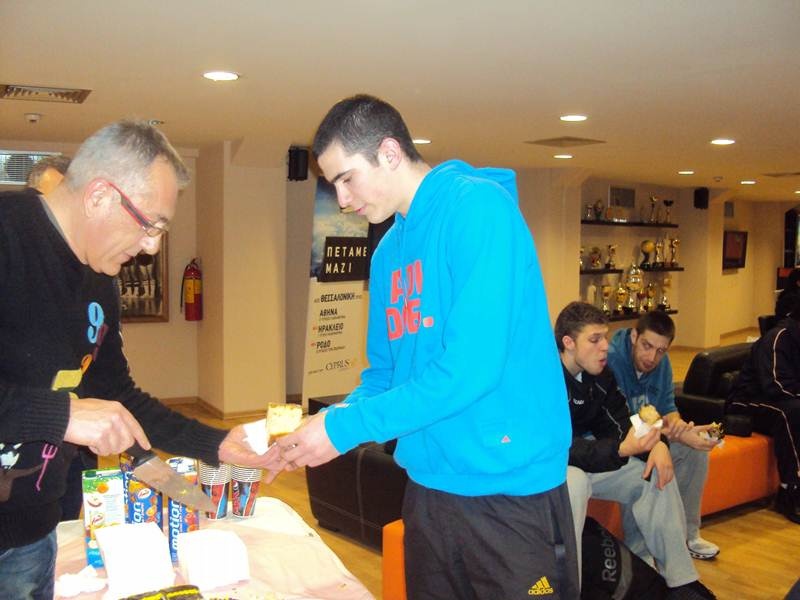 Άρης: Έκοψε την πίτα του (photos)