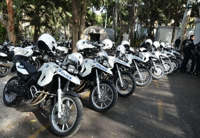 Δέκα μοτοσυκλέτες δώρισε ο Δημήτρης Γιαννακόπουλος στην ΕΛ.ΑΣ.