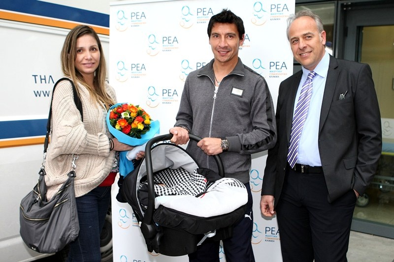 Ο ευτυχής πατέρας Κοντρέρας (photos)