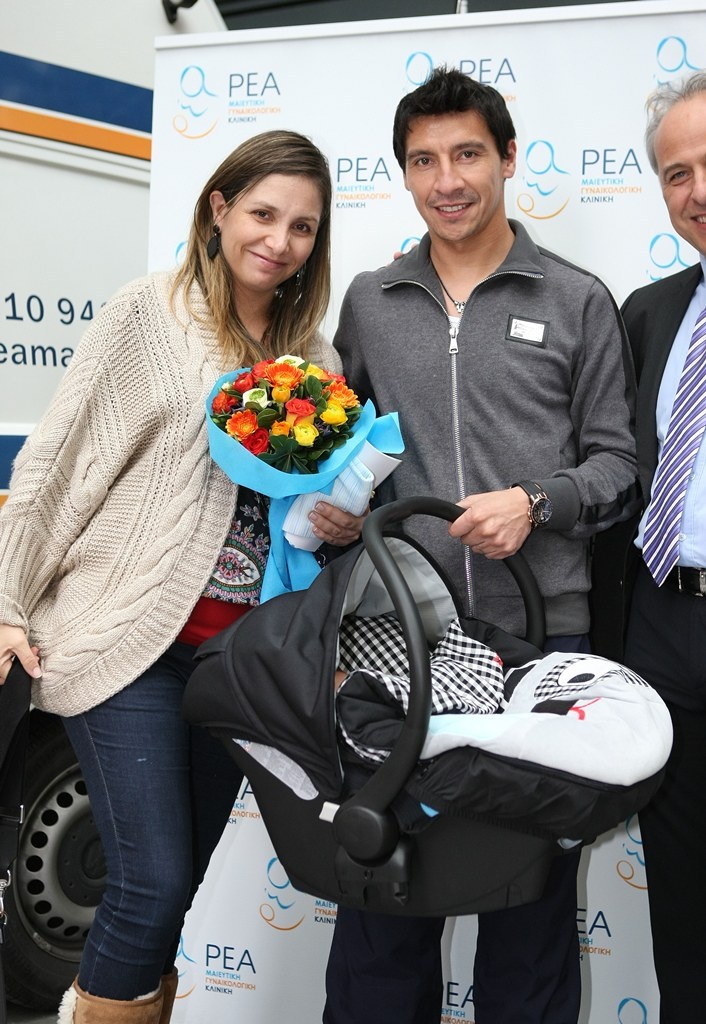 Ο ευτυχής πατέρας Κοντρέρας (photos)