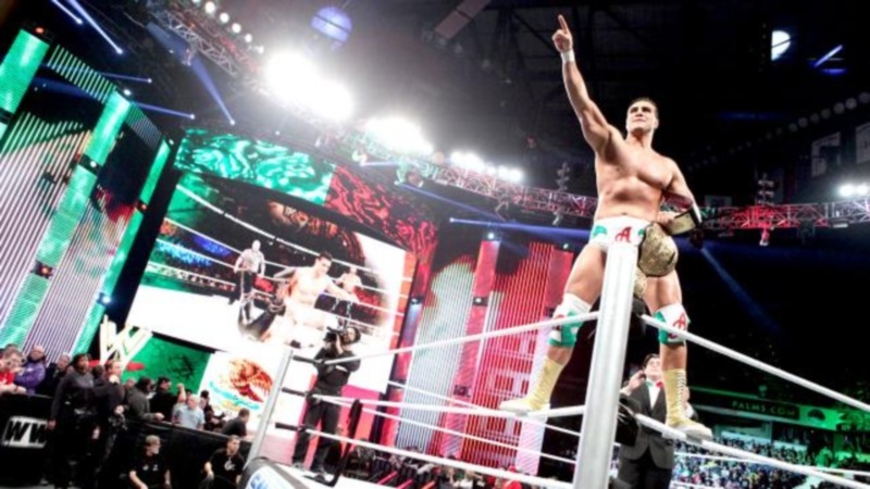 SmackDown: Νευριασμένος γίγαντας (photos+video)