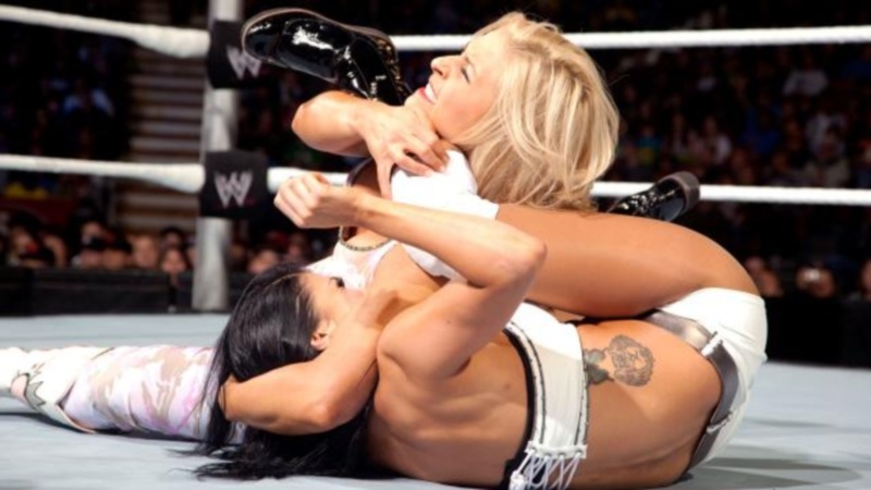 SmackDown: Νευριασμένος γίγαντας (photos+video)