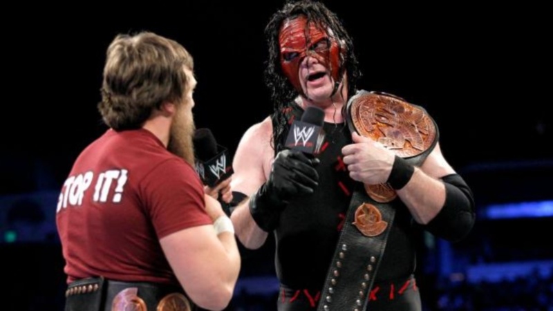 SmackDown: Νευριασμένος γίγαντας (photos+video)